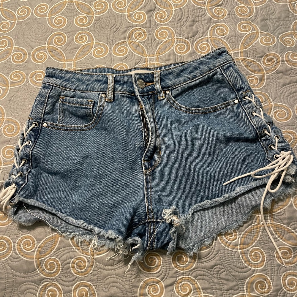 Pacsun High Waisted Lace up shorts